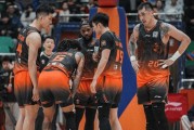 九游娱乐PC版-合砍81+17，山东三叉戟大爆发！高诗岩7+5甘当绿叶，于德豪成混子|山东队|联赛|山东男篮|邱彪|球队_新浪体育_新浪新闻