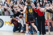 NBL1联赛：次战杨舒予13分&amp;amp;陈明伶9分，墨尔本老虎两连胜